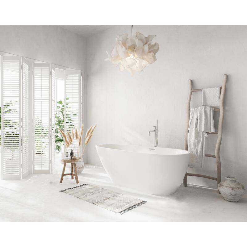 Hillary Bathtub in Glossy White