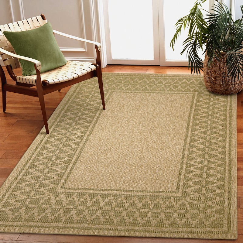 Liora Manne Sahara Diamond Border Indoor/Outdoor Rug