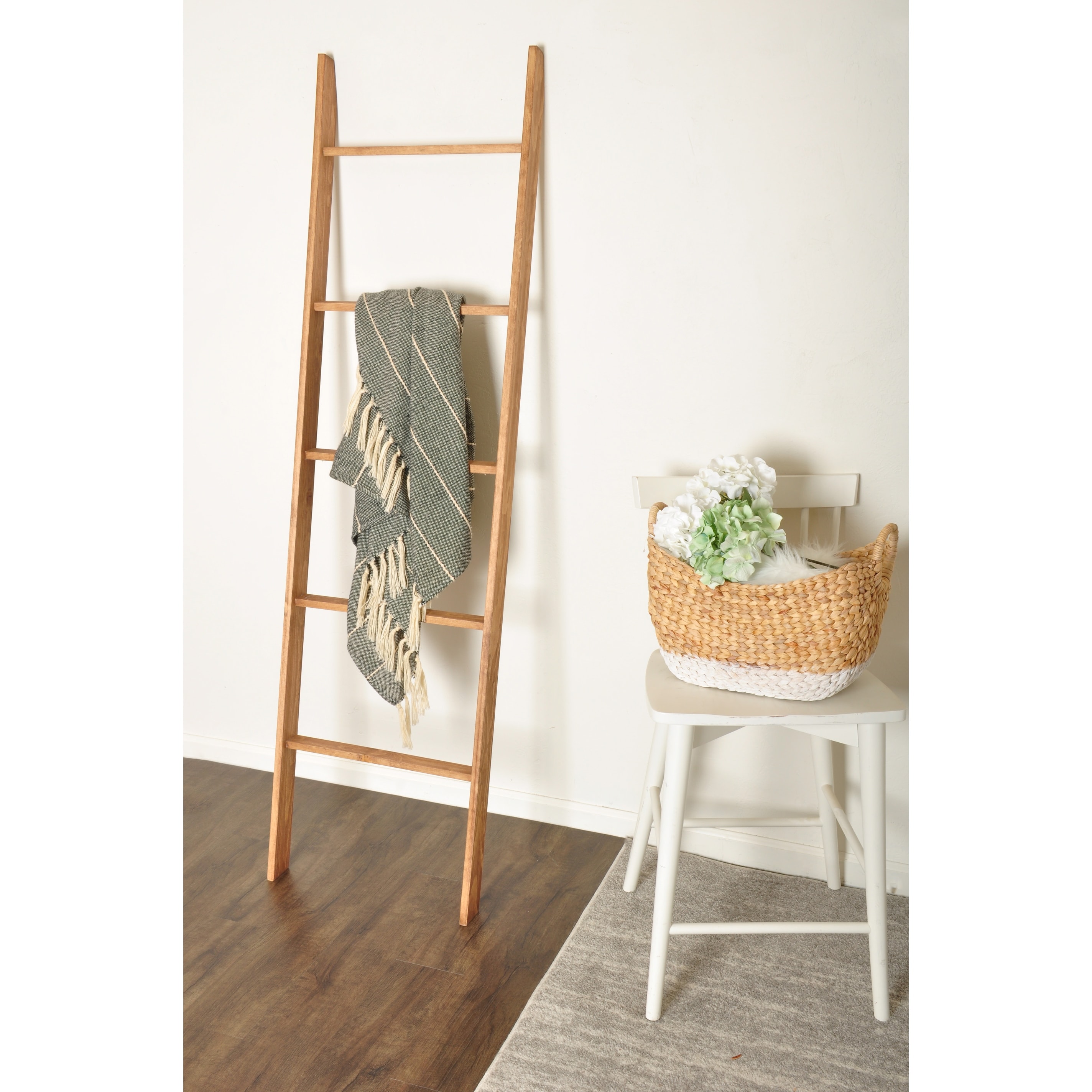 Blanket ladder bed store bath and beyond
