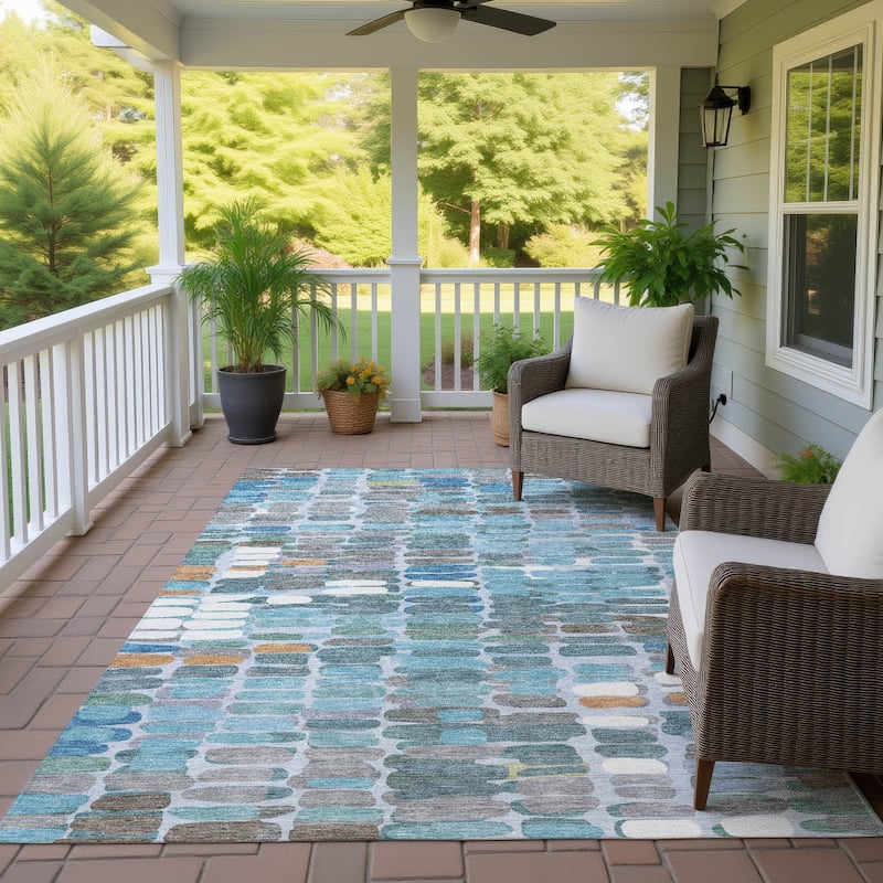 Machine Washable Indoor/ Outdoor Modern Caps Chantille Rug