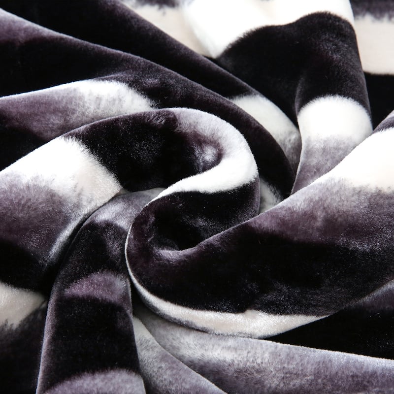 Floral & Animal 2-Ply Heavy Reversible Raschel Blanket 85" X 95"