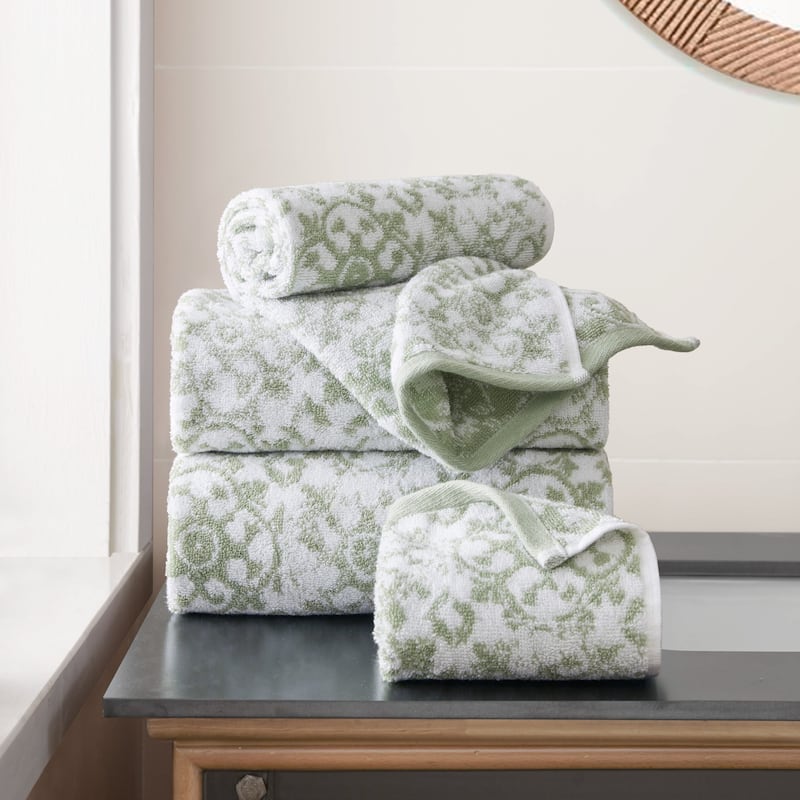 Jessica Simpson Aziza Collection Patterned Bath Towels, Set of 4 - Frosty Green