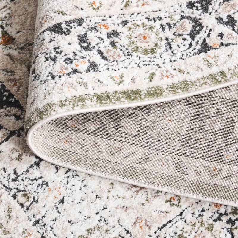 SAFAVIEH Opal Maive Oriental Rug