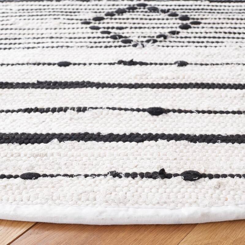 SAFAVIEH Handmade Striped Kilim Yuzu Transitional Rug