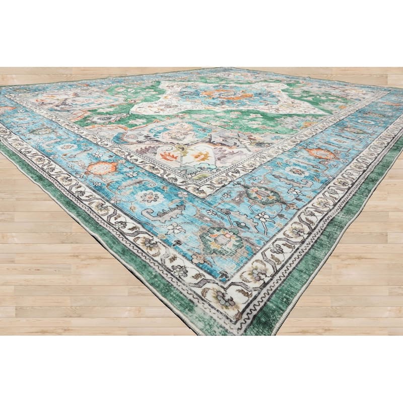 LoomBloom Washable Polyester Area Rug Green Arts & Crafts Machine Made