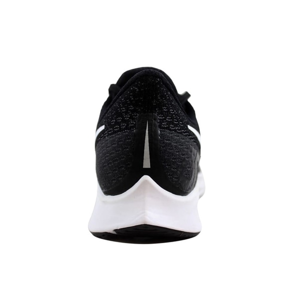pegasus 35 black white