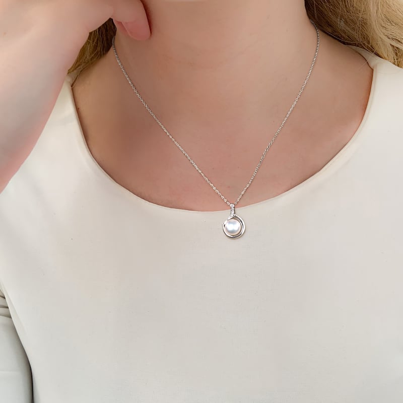 Miadora Sterling Silver Cultured Freshwater White Pearl and 1/10ct TDW Diamond 2-piece Drop Necklace and Earrings Set (9-9.5 mm)