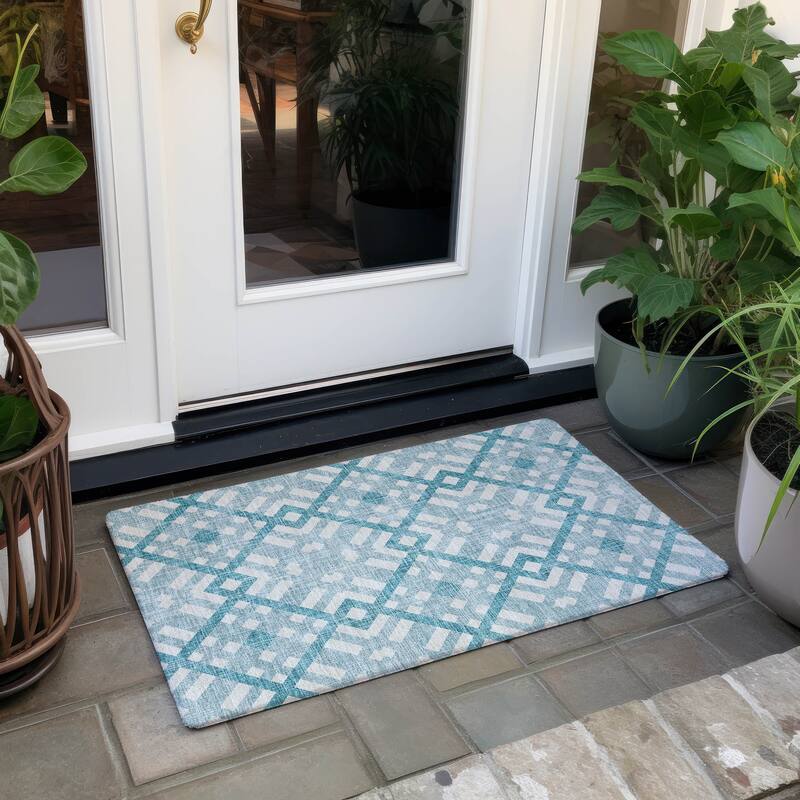 Machine Washable Indoor/ Outdoor Chantille Contemporary Trellis Rug