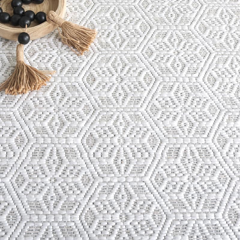 SAFAVIEH Handmade Marbella Malya Rug