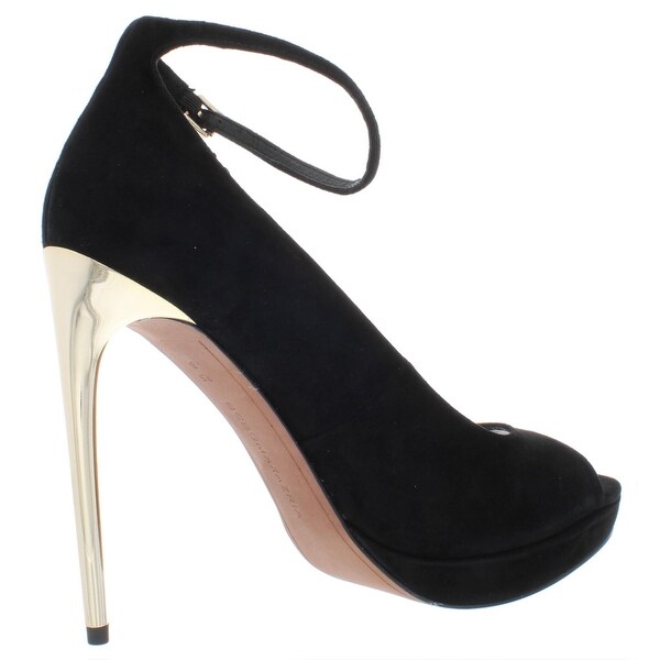 bcbg stilettos