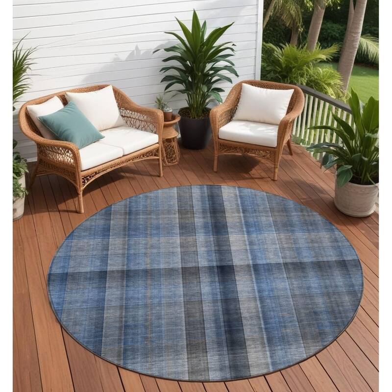 Sax Plaid Weather Resistant Blended Style Outdoor Rug - 8' Round - Blue