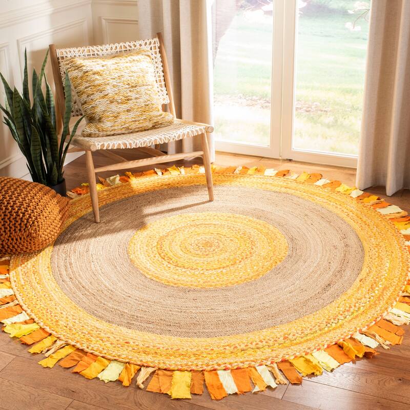 SAFAVIEH Handmade Cape Cod Wobke Jute Rug with Fringe - 4' Round - Gold/Natural