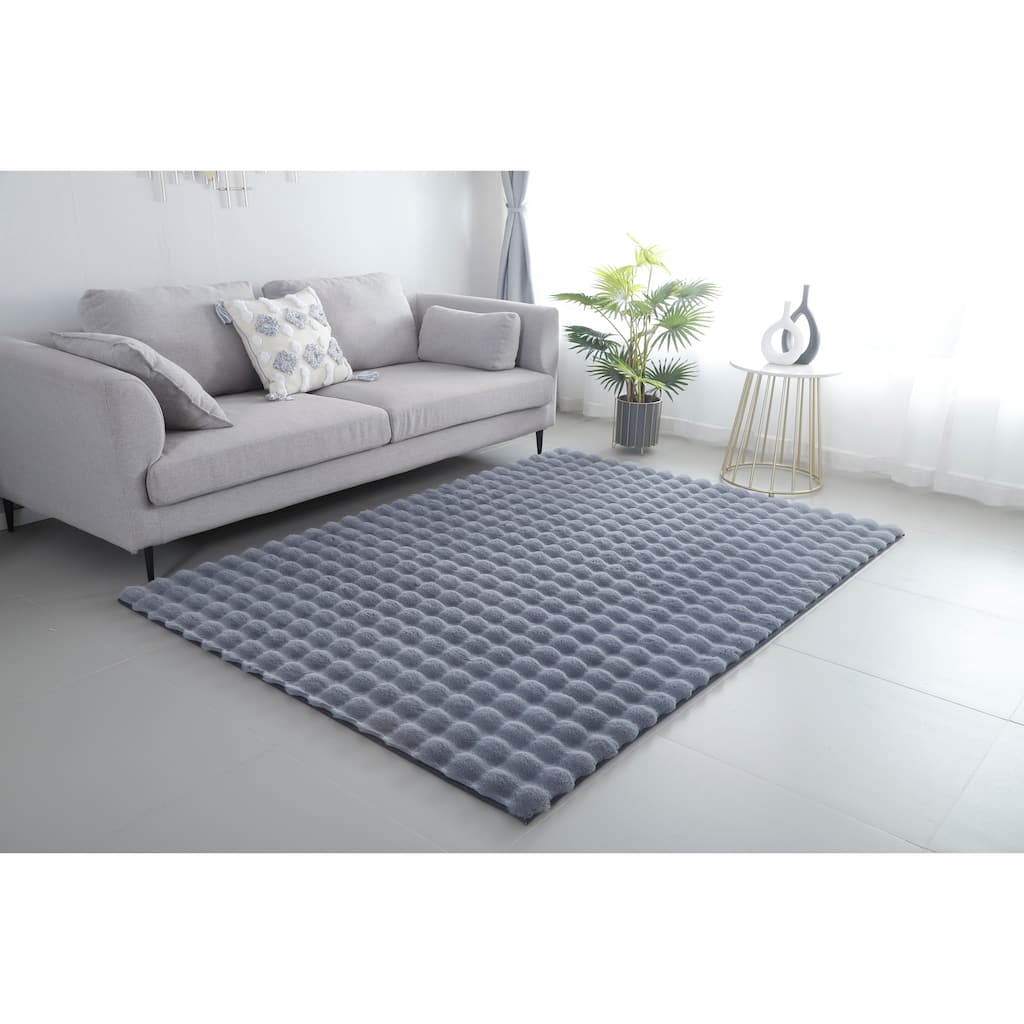 Valencia Fur Textured Solid Color Polyester Rug