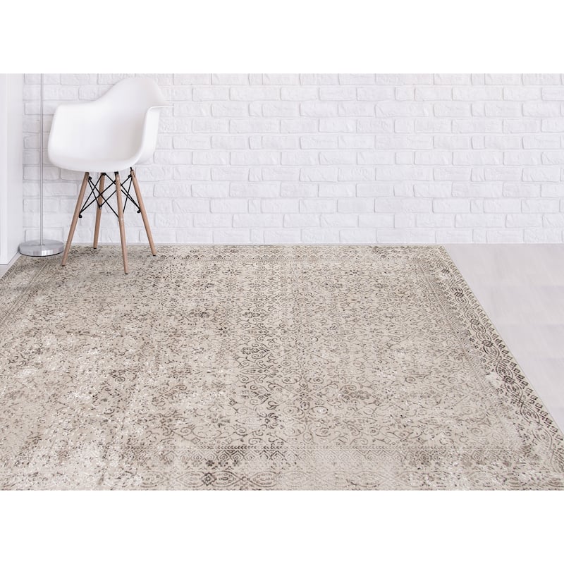Savannah Loren Gray/Off-White Polyester Area Rug