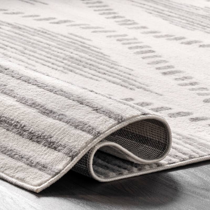 Nuloom Briggs Tribal Striped Area Rug