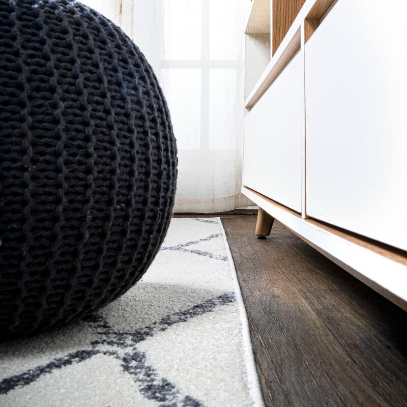 JONATHAN Y Izil Moroccan Diamond Trellis Area Rug