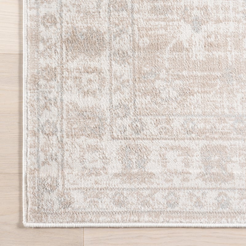 Nuloom Zillah Traditional Medallion Area Rug