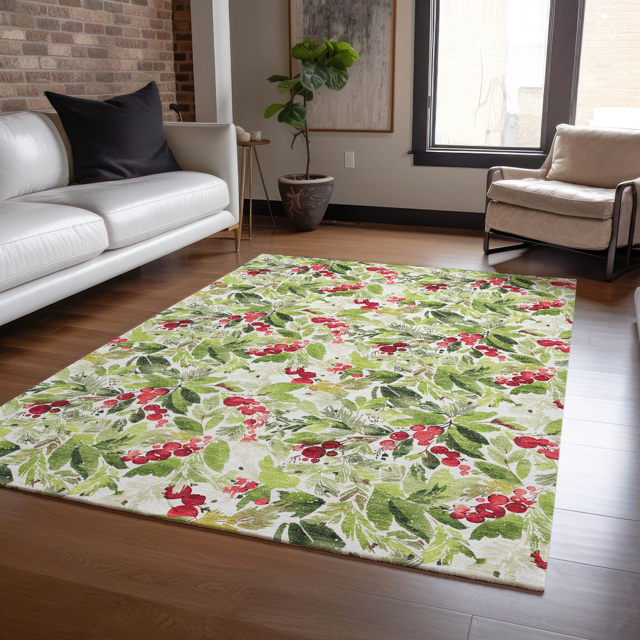 Machine Washable Indoor/ Outdoor Christmas Holly Chantille Rug