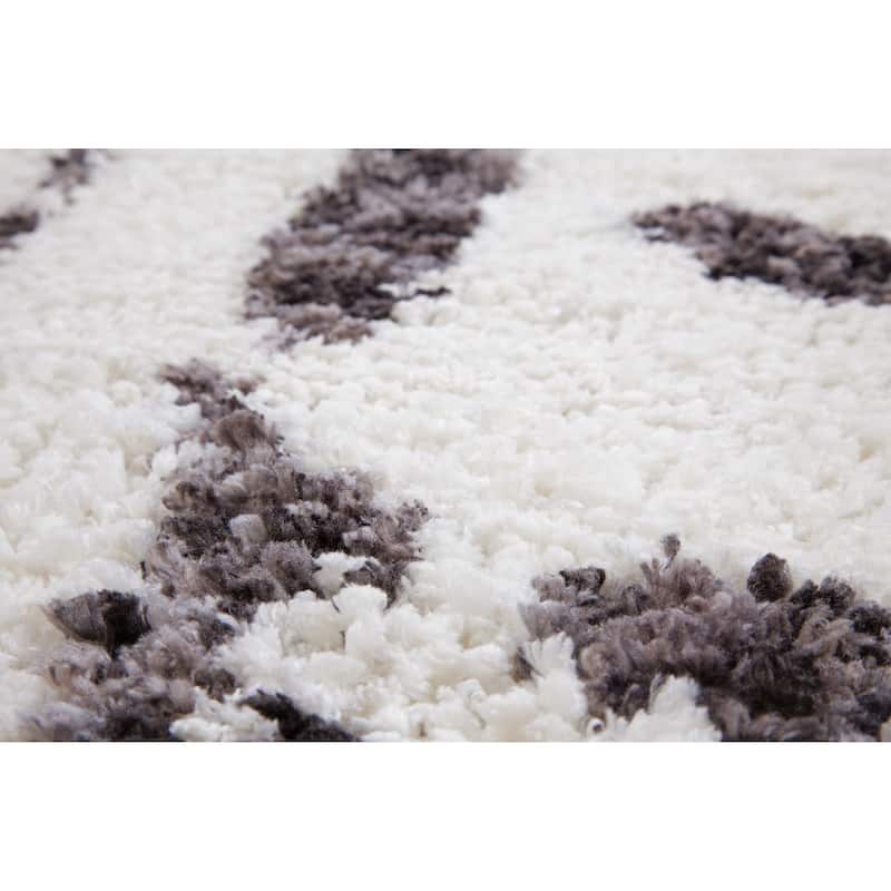 Jesee White and Dark Gray Polyester Area Rug - 6' x 9'