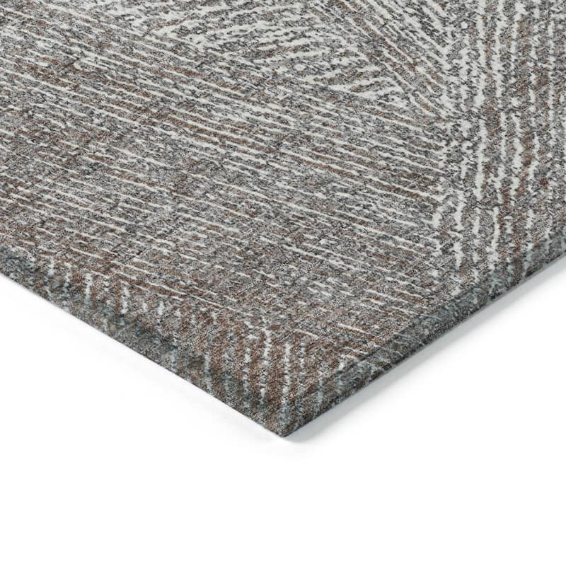 Machine Washable Indoor/ Outdoor Solid Geo Chantille Rug