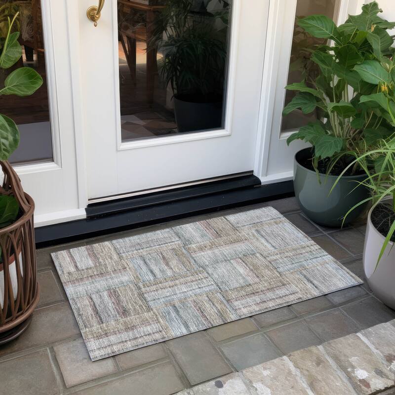 Machine Washable Indoor/ Outdoor Modern Weave Chantille Rug - Taupe - 1'8" x 2'6"