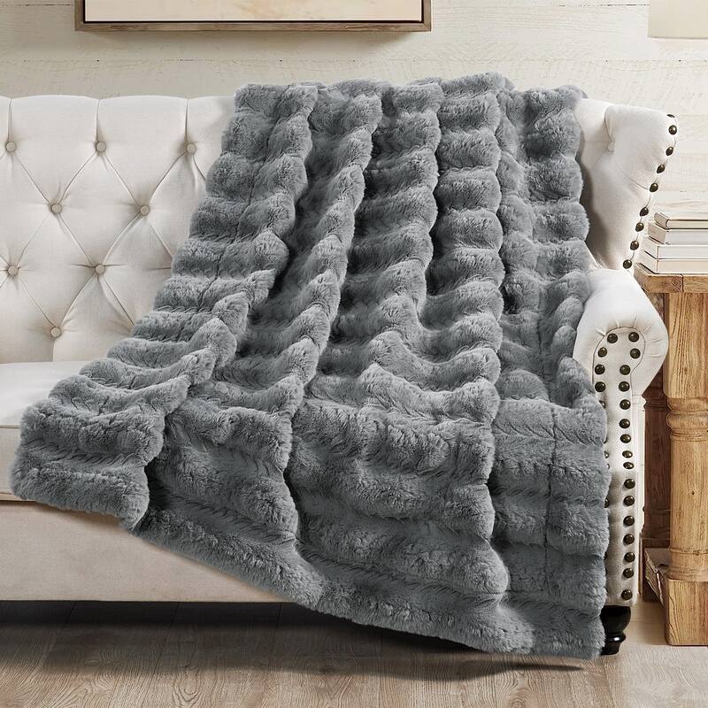 Home Soft Things Tread PatternRabbit FauxFur Throw Thick Cozy Blanket - 50" x 60" - Grey