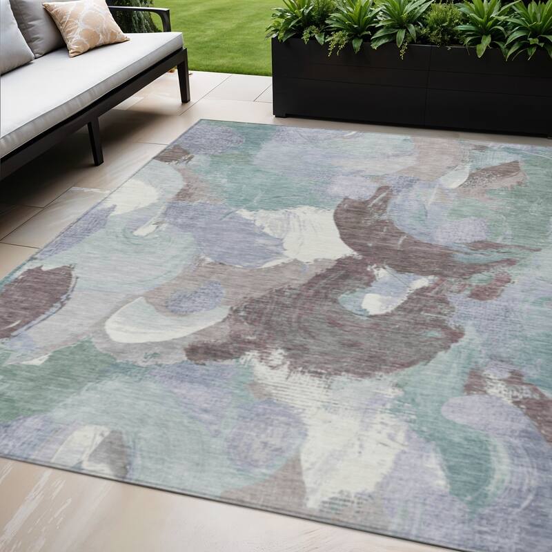 HomeRoots Abstract Transitional Rectangle Outdoor Rug - 5' X 8'