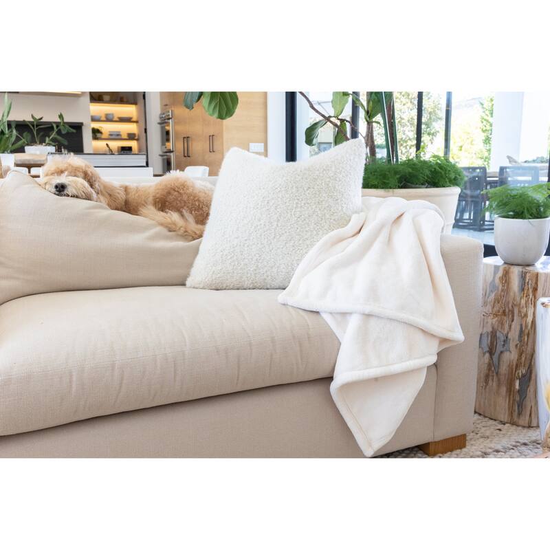 Jennifer Adams Cloud Ultra-Plush Throw