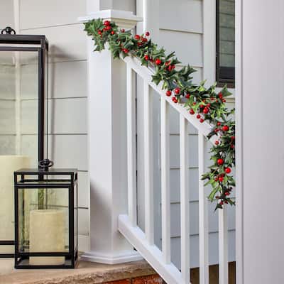 48" Pacific Northwest Holly With Berry Garland