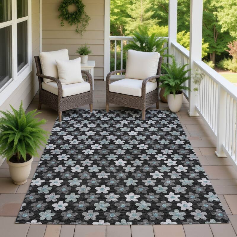 Machine Washable Indoor/ Outdoor Floral Kechi Chantille Rug