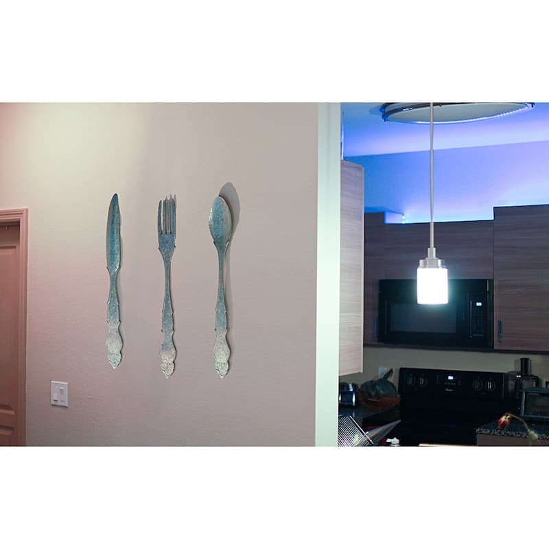 Zeckos 30 Inch Gray Metal Fork Spoon Knife Wall Hanging (Set Of 3)