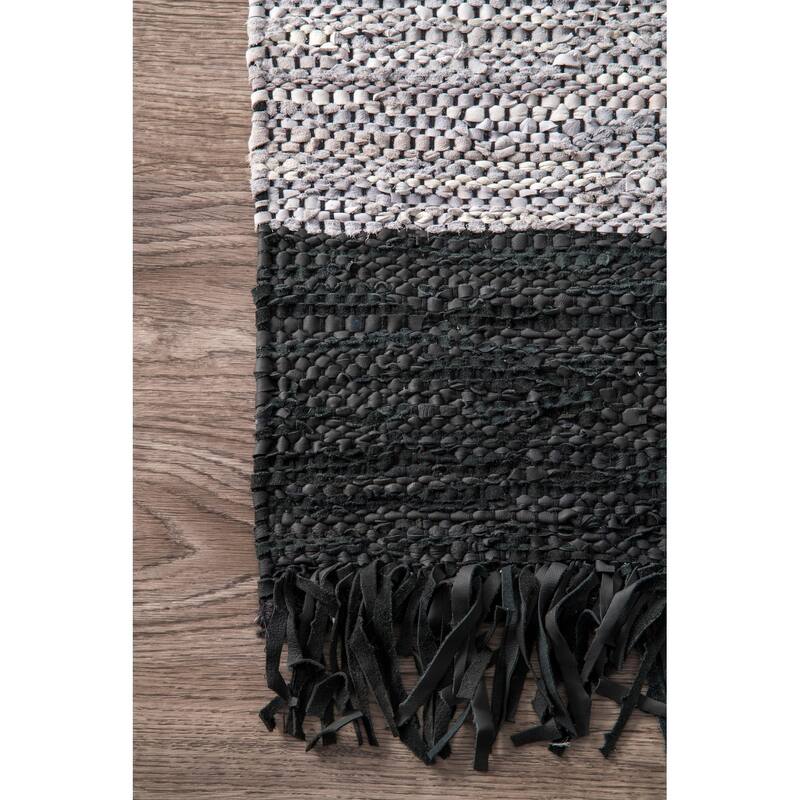 Nuloom Hand-woven Leather/ Cotton Tassel Area Rug