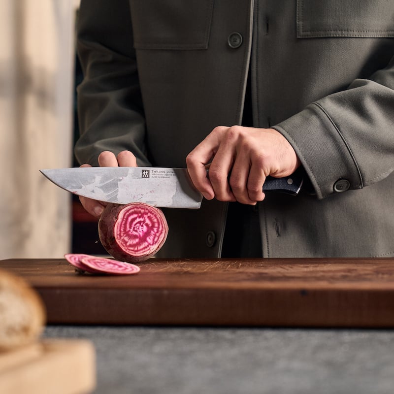 ZWILLING Spectrum 8-inch Chef's knife - Black