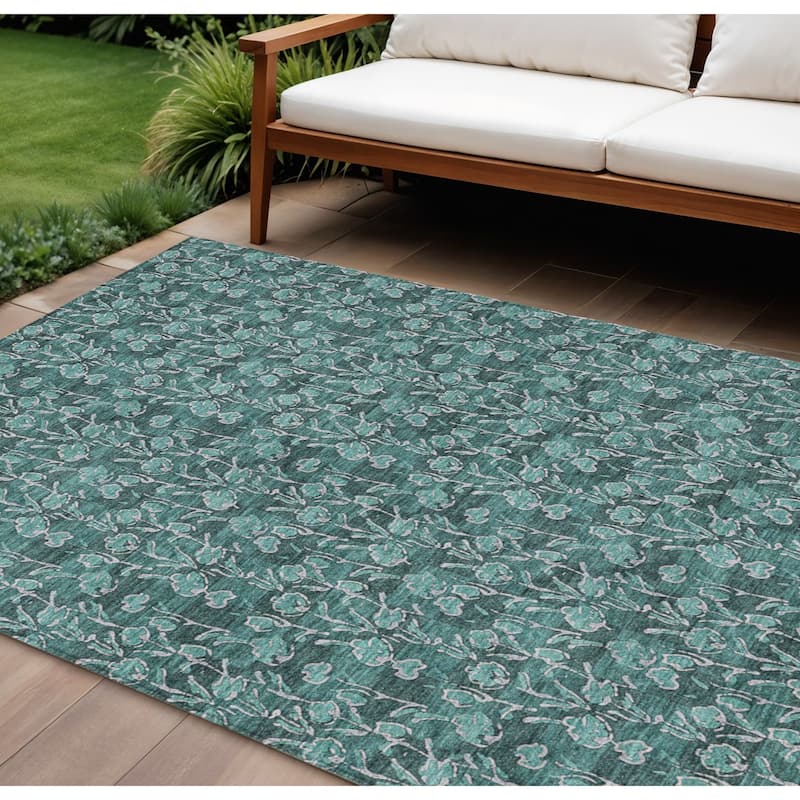 HomeRoots Floral Transitional Rectangle Outdoor Rug - 9' X 12'