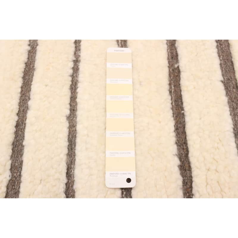 ECARPETGALLERY Hand-knotted Tangier Cream Wool Rug - 5'3 x 7'10