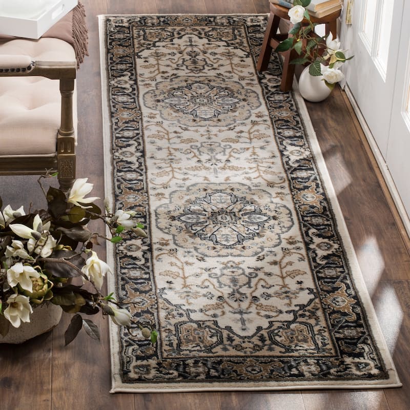 SAFAVIEH Lyndhurst Armida Traditional Oriental Rug - 2'3" x 8' Runner - Cream/Navy