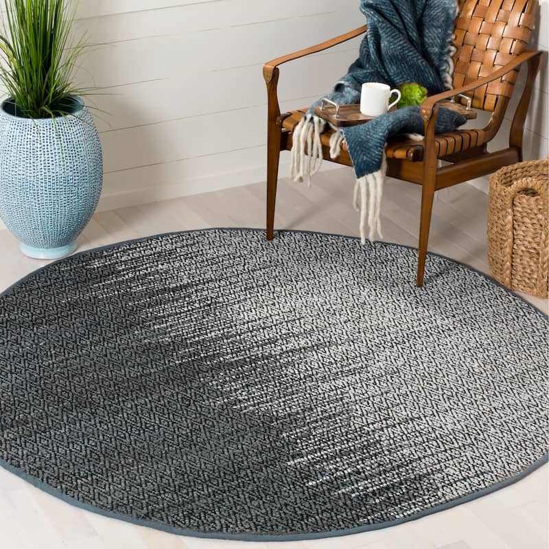 SAFAVIEH Handmade Vintage Boho Leather Denita Modern Stripe Leather - 6' x 6' Round - Light Grey/Charcoal - Runner/Round