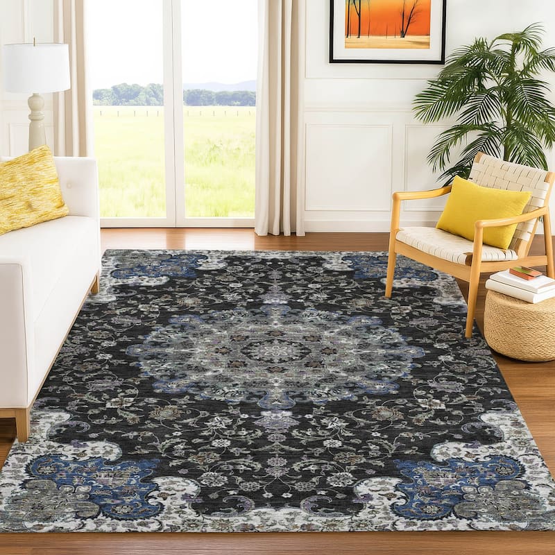 Machine Washable Indoor/ Outdoor Traditional Awaka Chantille Rug