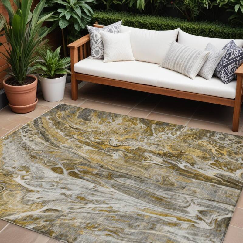 HomeRoots Abstract Contemporary Rectangle Outdoor Rug - 10' X 14'