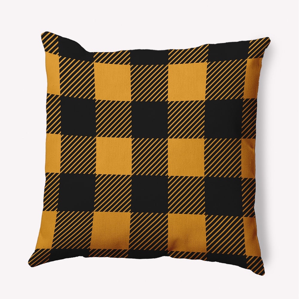 Buffalo Plaid Indoor/Outdoor Throw Pillow