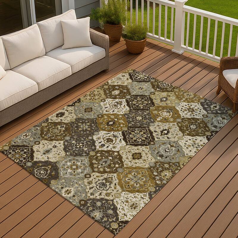 Machine Washable Indoor/ Outdoor Traditional Panel Chantille Rug - Brown - 10' x 14'