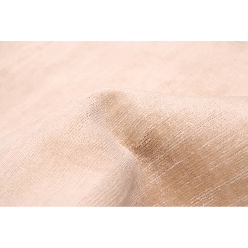 ECARPETGALLERY Hand Loomed Loreto Ivory Viscose Rug - 5'7 x 7'10