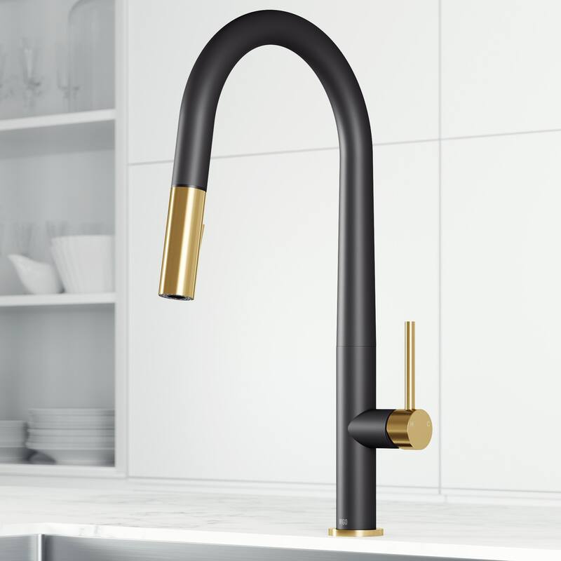 VIGO Greenwich 18" H Single Handle Pull-Down Sprayer Kitchen Faucet