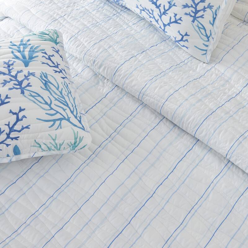 Premium Blue Coral Microfiber Quilt Set With Shams