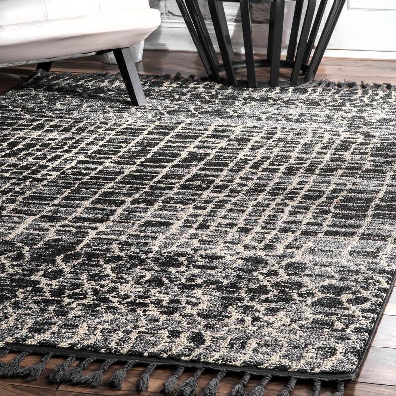 Nuloom Modern Abstract Tassel Area Rug