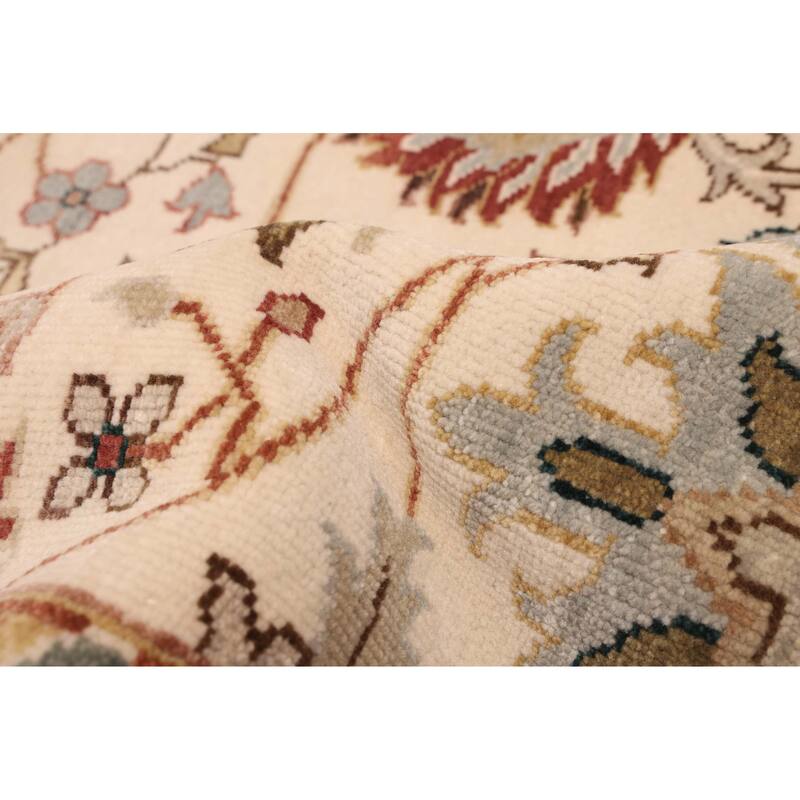 ECARPETGALLERY Hand-knotted Jules Serapi Ivory Wool Rug - 6'0 x 8'11