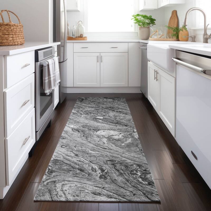 Machine Washable Indoor/ Outdoor Chantille Modern Abstract Rug - 2'3" x 7'6" - Gray