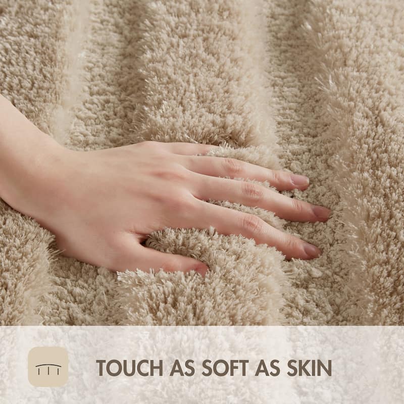 Madison Park Tufted Pearl Channel Solid Bath Rug