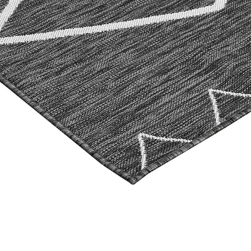 Moroccan Indoor/Outdoor Rug - 8'x10'
