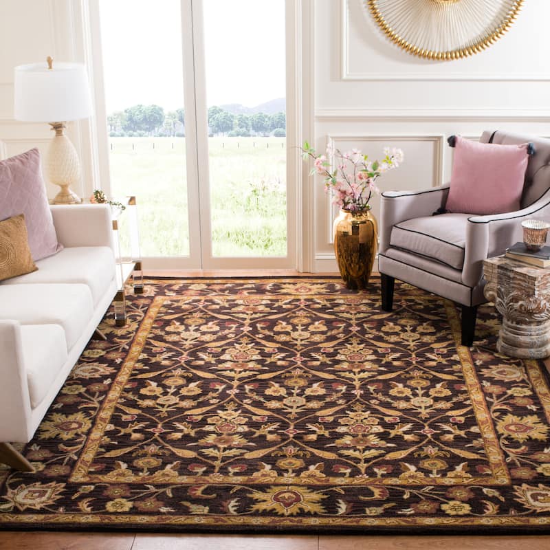 SAFAVIEH Handmade Antiquity Smiljka Traditional Oriental Wool Rug - 6' x 9' - Dark Plum/Gold